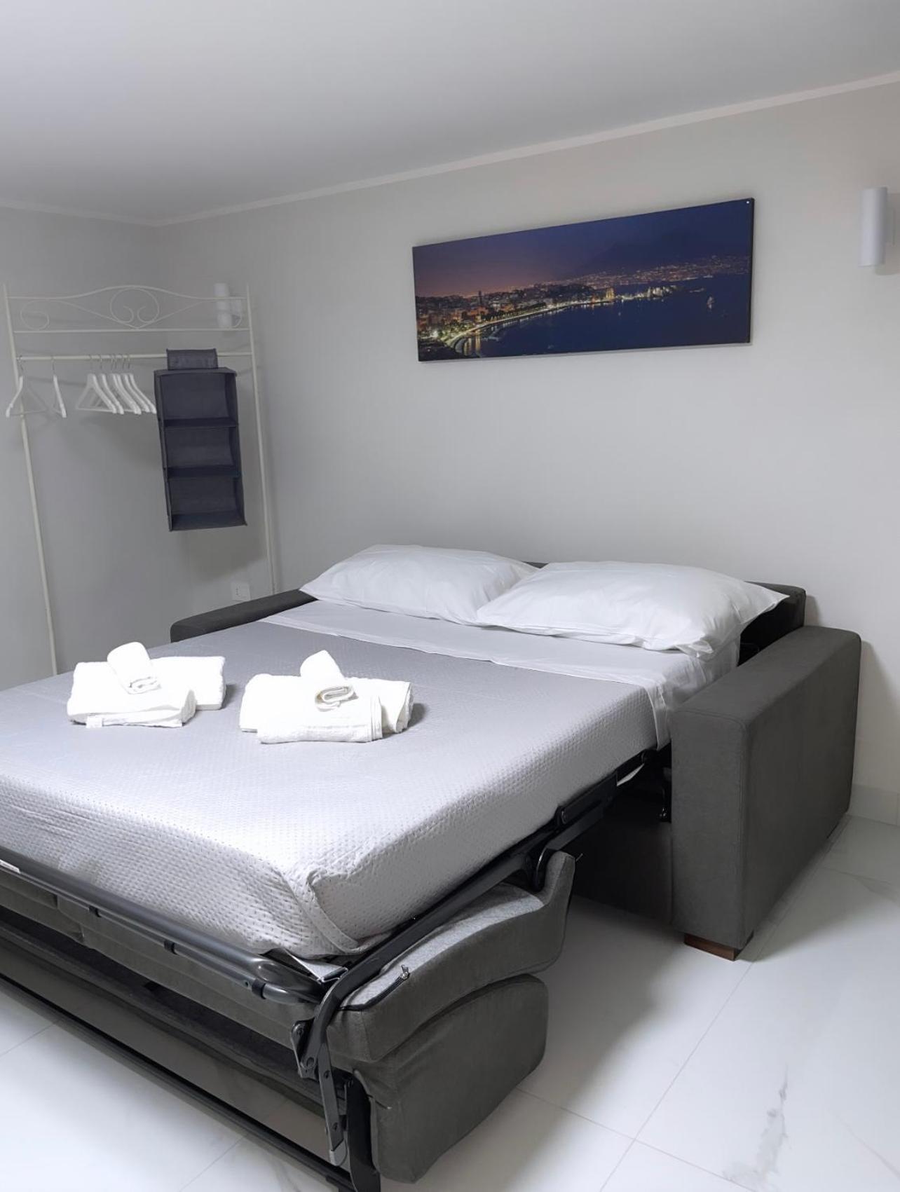 Casa Mrgio Apartment Napoli Bagian luar foto
